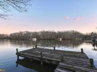 38 Anna Coves Blvd, Mineral, VA 23117