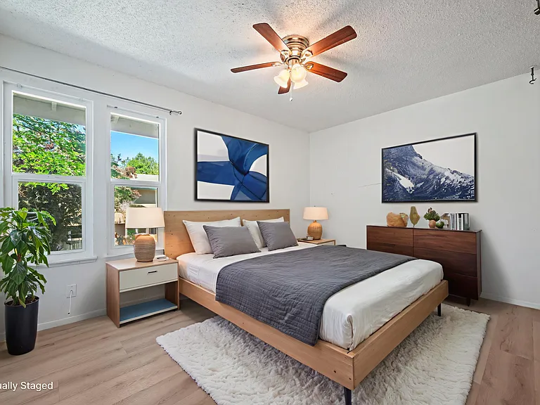 8758 E Roundtree Ave — Photo 10
