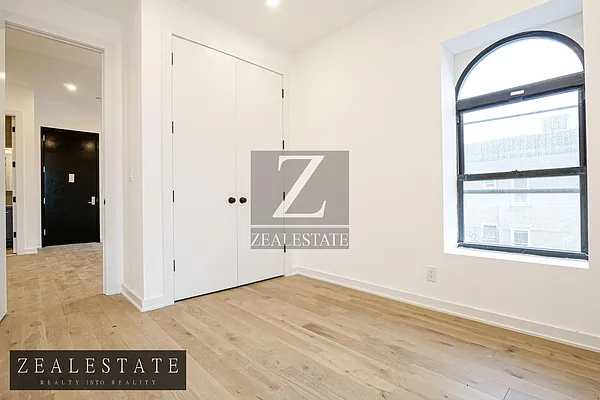 Rented by ZealEstate Group Inc | media 26