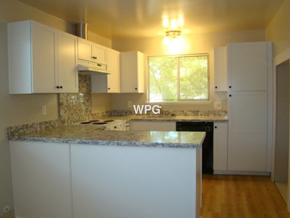 3rd image of 2073 La Miel Ct