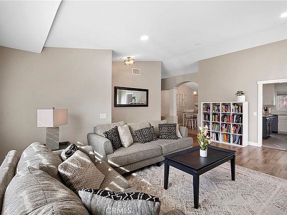 5th image of 25704 Pelion Rd