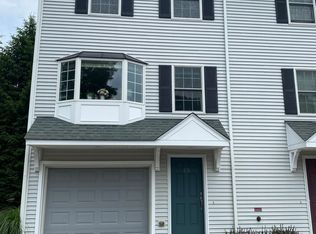 613 Main St APT B3, Ridgefield, CT 06877