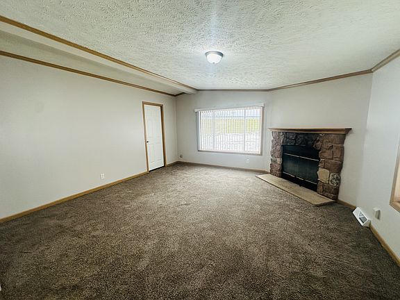 2nd image of 9284 Fairview Dr #459