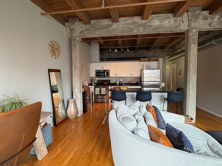 333 S Desplaines St #605 — Photo 8
