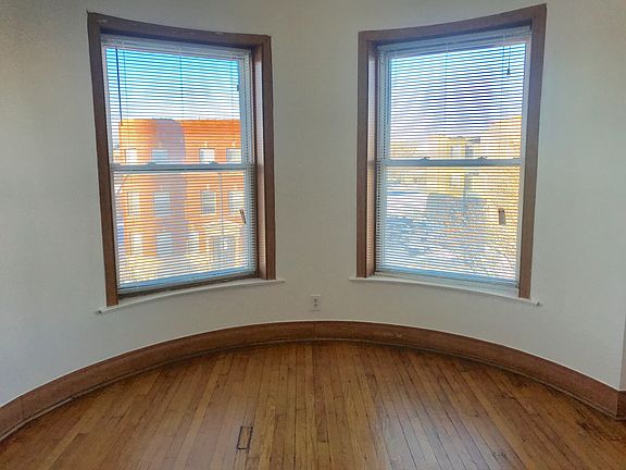 3rd image of 5123 S Indiana Avenue # 1st Fl 3rd