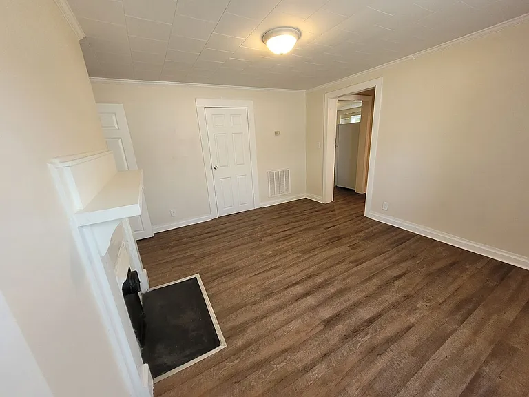 804 Klondale Ave — Photo 6