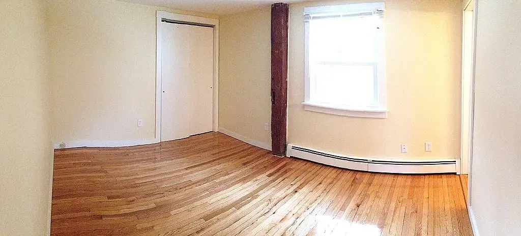 Building Photo - 107 Middle St #3
