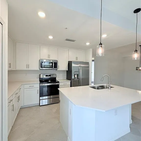 14161 Heritage Landing Blvd #1118 — Photo 22
