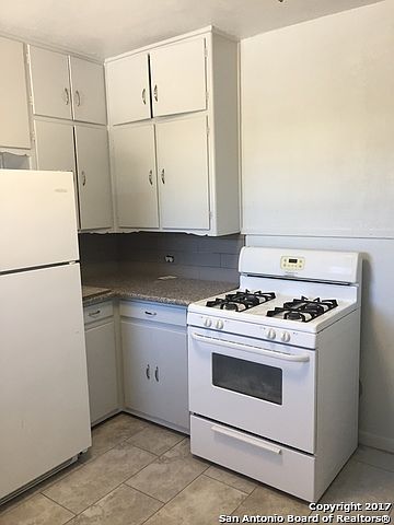 1st image of 555 Club Dr APT 6