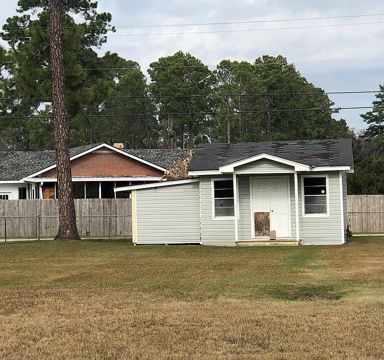 2nd image of 417 Holly Dr