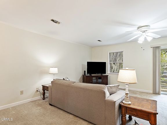 5th image of 19 Riverwind Drive #19