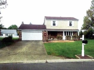 1127 Southland Dr, Bucyrus, OH 44820