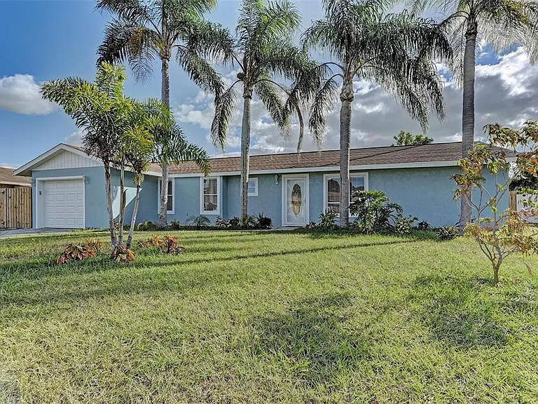 1106 Southern Pine Ln — Photo 1