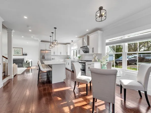9 Plum St #9, Chelmsford, MA 01824