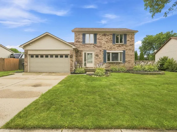 28780 Bingham Dr, Chesterfield, MI 48047