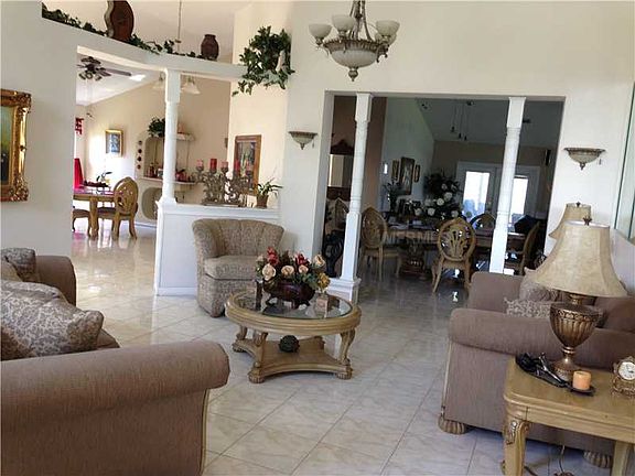 3rd image of 10017 Oasis Palm Dr