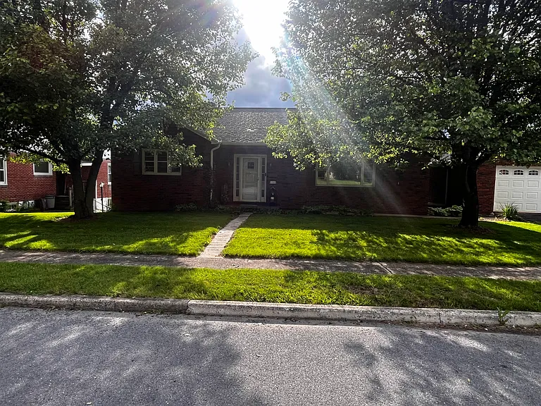 10 Steiger Ave #1 — Photo 30