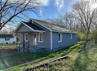 177 Loop St, Wellford, SC 29385