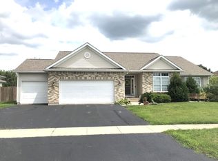 1388 Omega Circle Dr, Dekalb, IL 60115