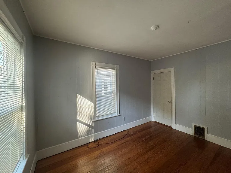 14 Bay State Ave — Photo 12