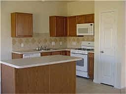 PICTURES ARE FROM PREVIOUS LISTING.