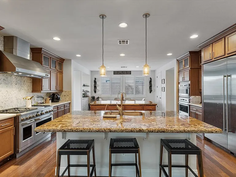 9763 Mountain Spruce Ct — Photo 3