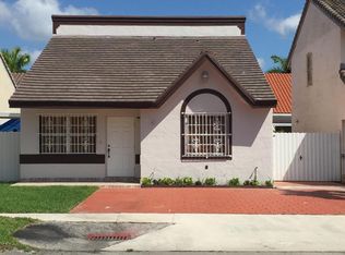 8881 NW 108th St, Hialeah Gardens, FL 33018