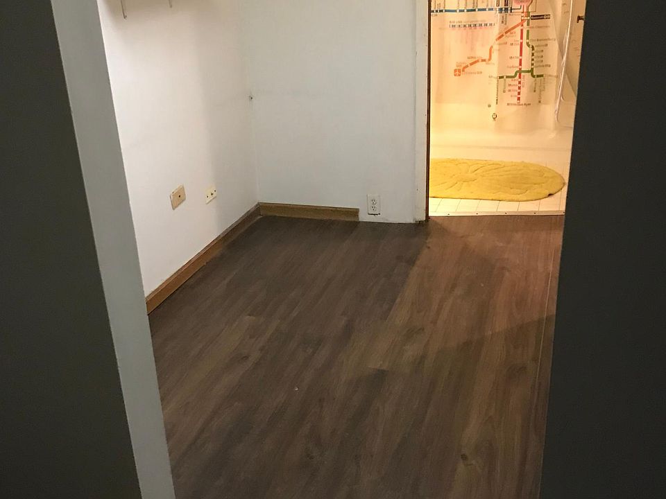 HALL CAN BE USED AS A DINING ROOM