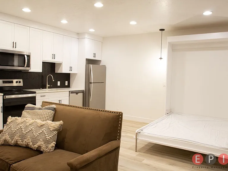 564 Lewski Lane - Residential — Photo 5