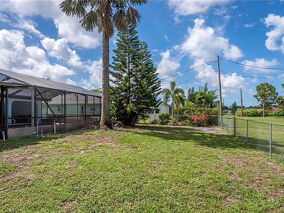 5th image of 6951 Spinnaker Blvd