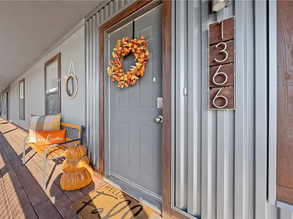 1366 S 12th St, Waco, TX 76706