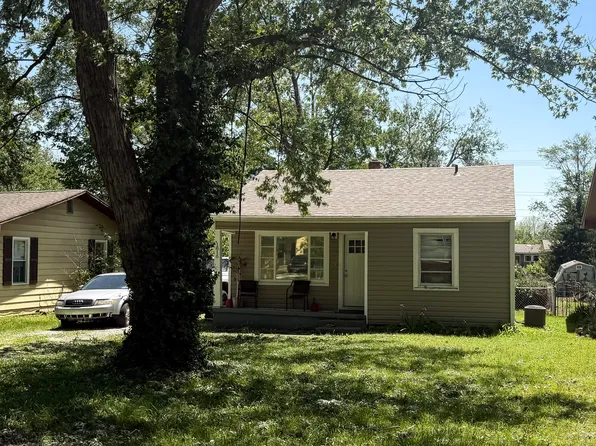1816 W Scott Street, Springfield, MO 65802