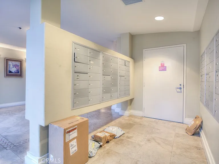 580 W Main #302 — Photo 31
