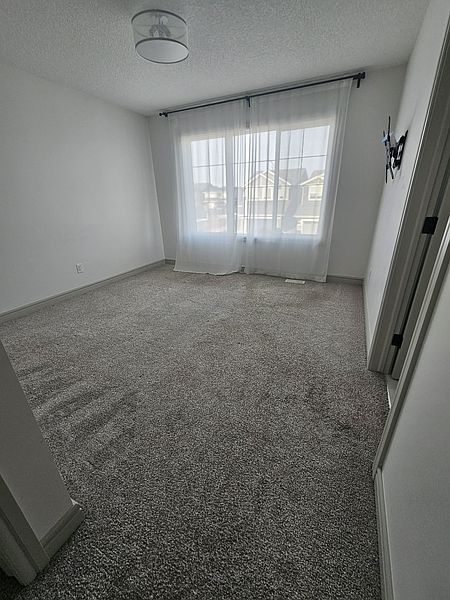 Edmonton House for rent - 3 Bedrooms — photo 16