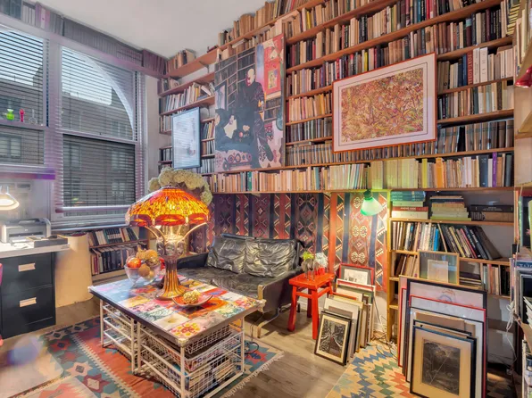 23 Waverly Place image 1 of 12