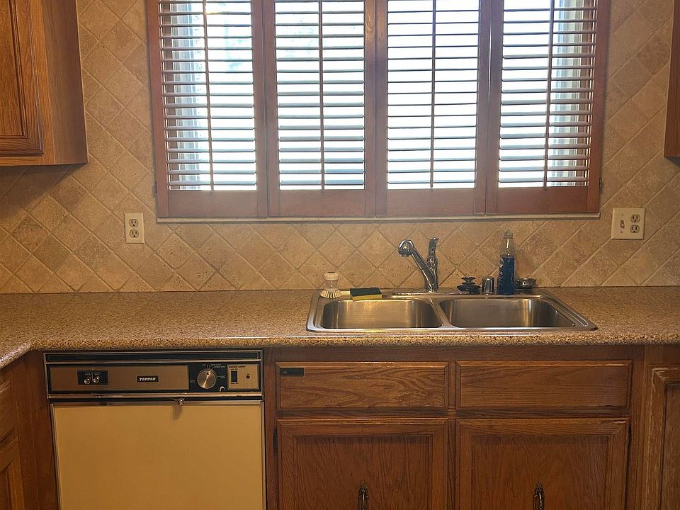 17720 Barry Dr, photo 12