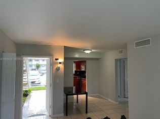 Village At Dadeland Condo, Miami, FL 33143