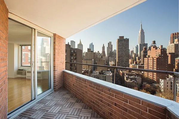 Rented by Pinnacle City Living | media 36