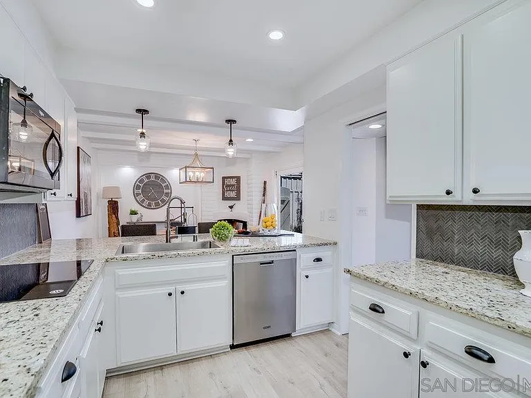 5356 Mount Alifan Dr — Photo 15