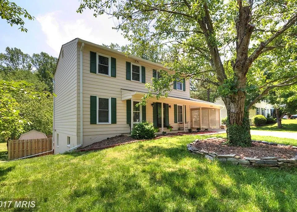 4313 Farm House Ln