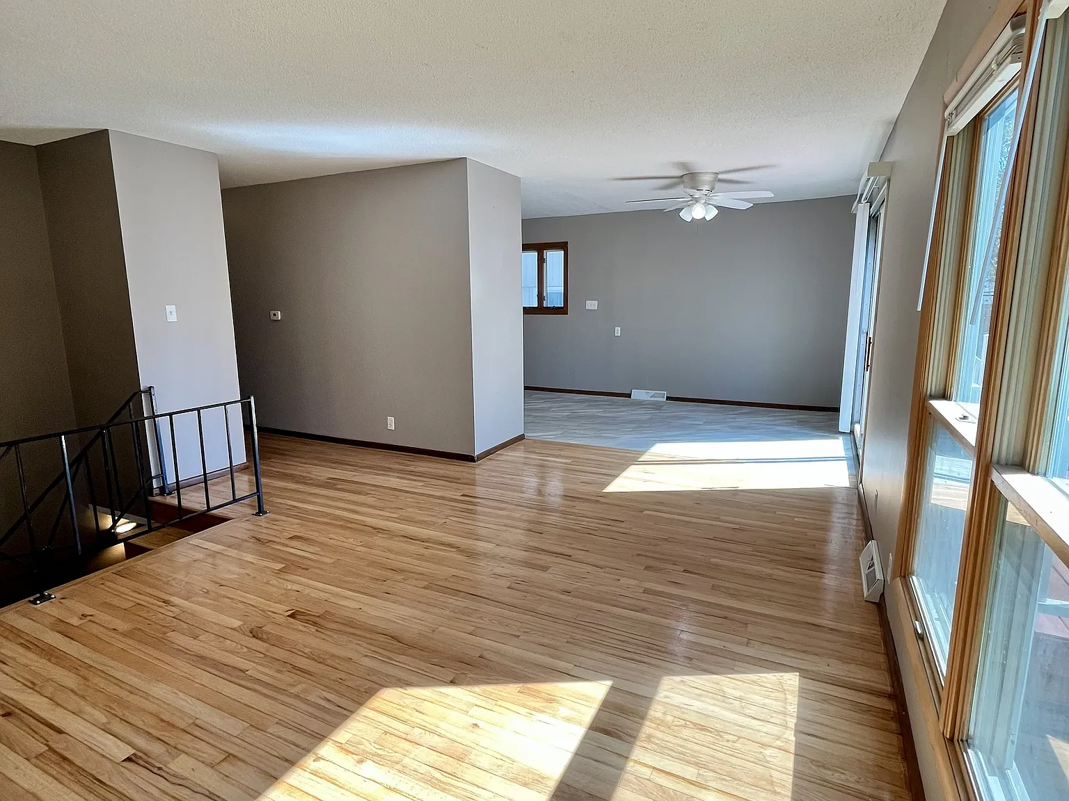 4 bed, 1460 sqft, $2,000 — Photo 2