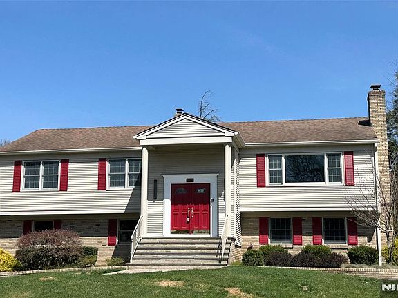 2nd image of 850 Ridgewood Avenue