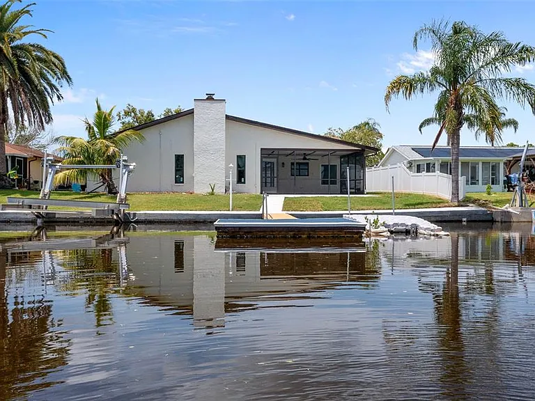 9910 Island Harbor Dr #A — Photo 52