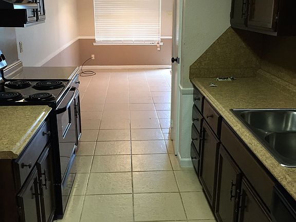 3rd image of 1830 Susan Dr