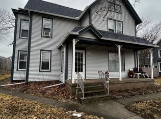 1116 12th Ave #3, Moline, IL 61265