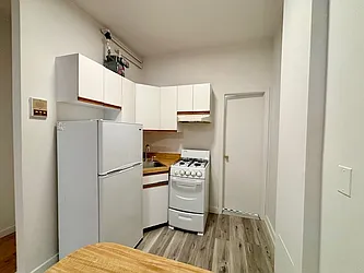 Rented by KNOCKKNOCK LLC