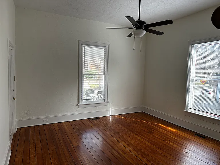 518 Oakwood Ave #A — Photo 2
