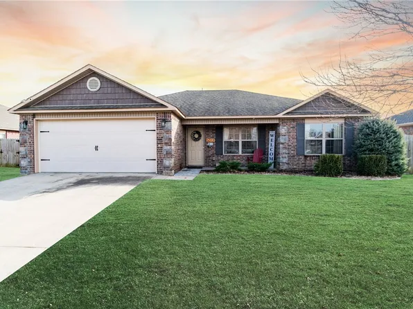 3013 Willow Spring Ct, Springdale, AR 72762