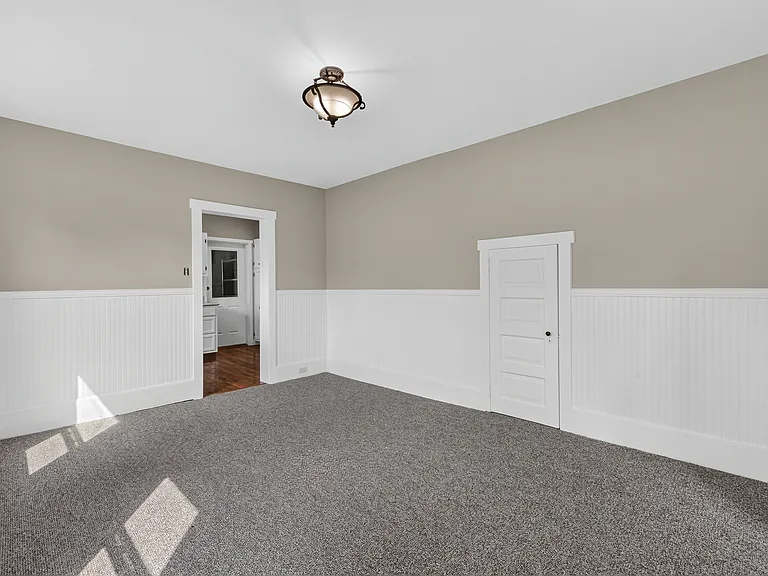 130 Bridge St — Photo 11