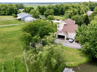 173 Possum Hollow Rd, Greenwood, IN 46143